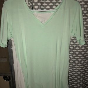 Mint V neck (Buffbunny)